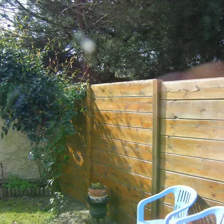 Maison Calme Avec Jardinet, Proche Et Parc De - Fr-1-494-56 Holiday home